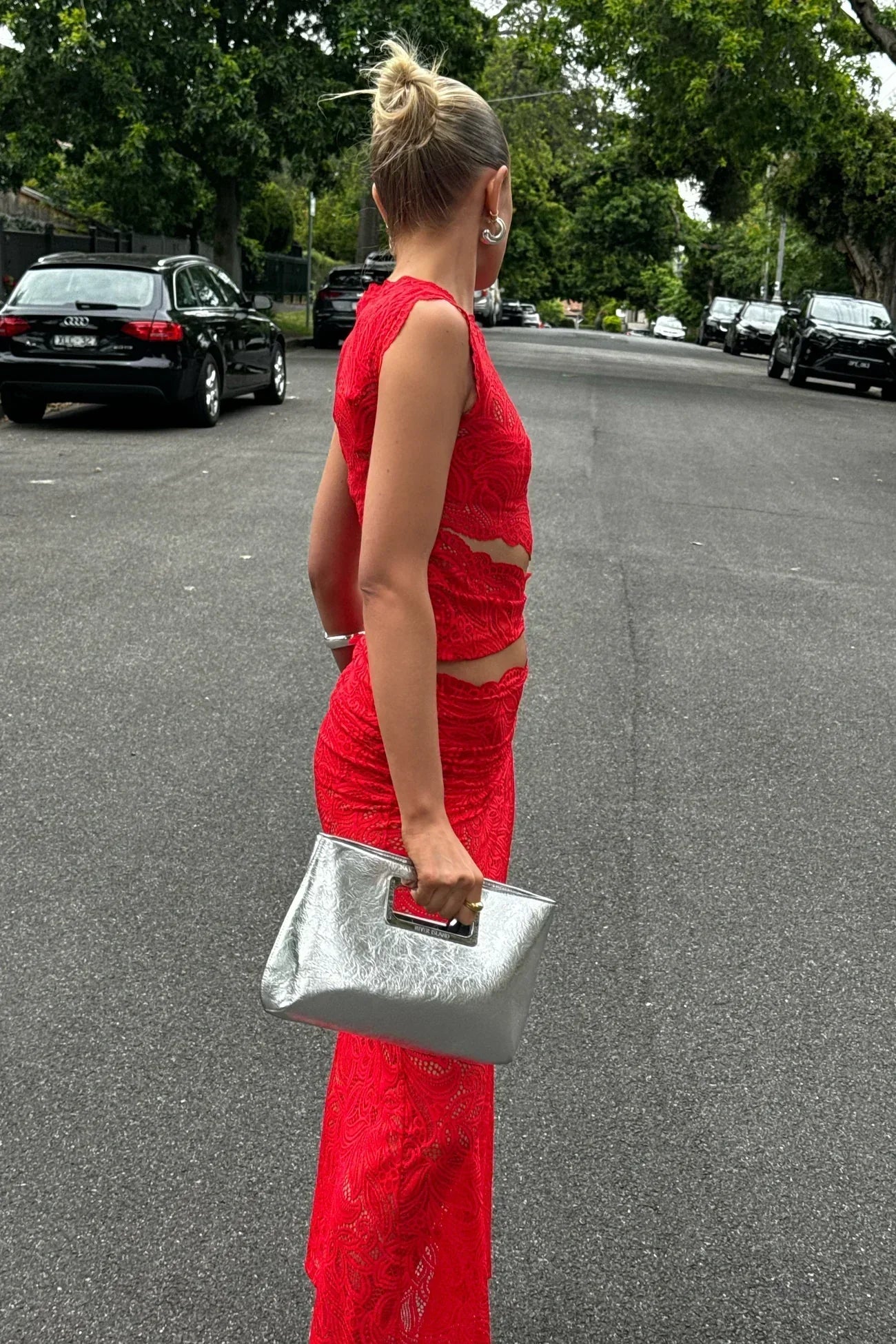 Dudu | Stylish Women's Two-Piece Lace Ensemble - Sleeveless Top & Split Skirt