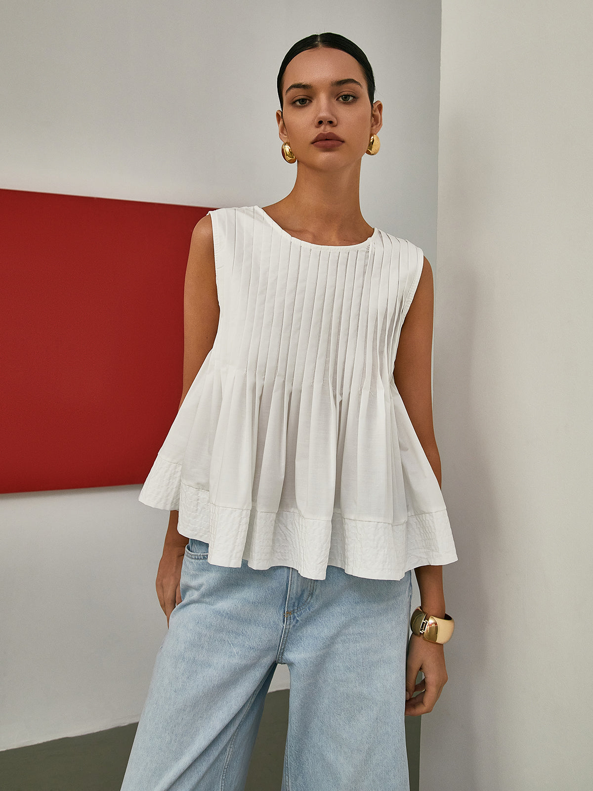 Rosalyn | Women's Sleeveless Cotton Blouse with Pleated Design