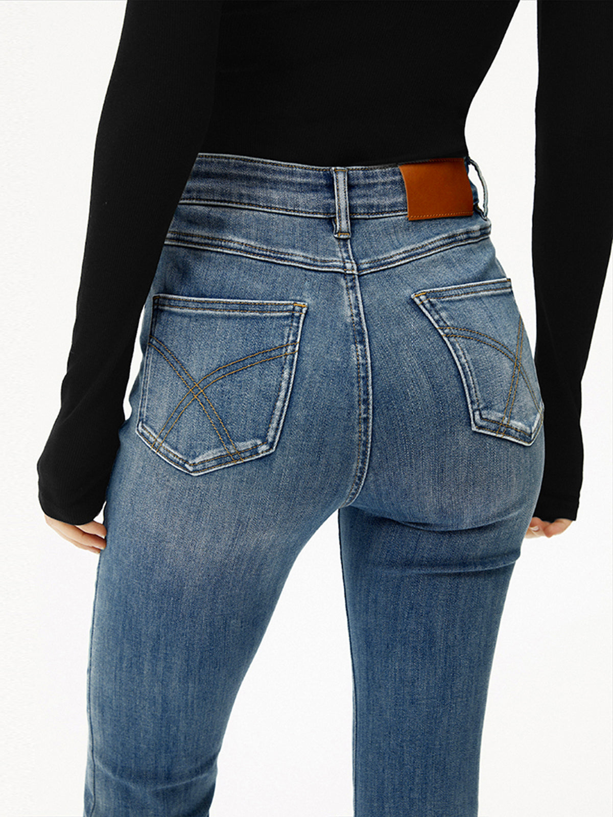 Nikola | Slim Fit High-Waist Bootcut Jeans with Stretch