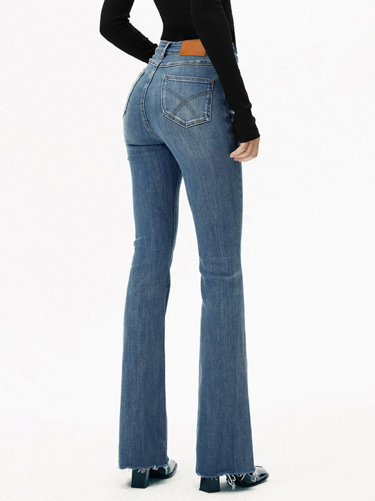 Nikola | Slim Fit High-Waist Bootcut Jeans with Stretch