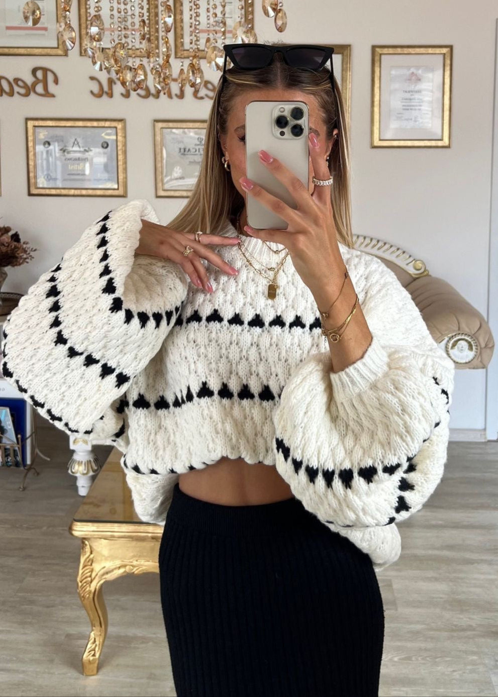 Vanilla Oversized Knit Sweater – Ultimate Comfort & Chic Style