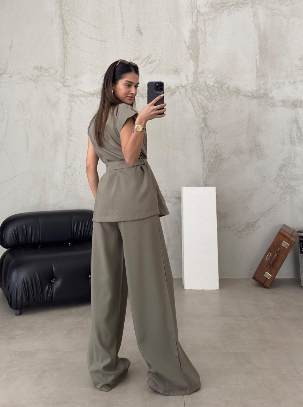 Thyrza | Chic Women's Ensemble - Wrap Top & Wide Leg Trousers