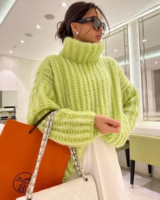 Nadine | Royale Dames Cozy Knitted Turtleneck Sweater with Wide Sleeves - Chic and Warm
