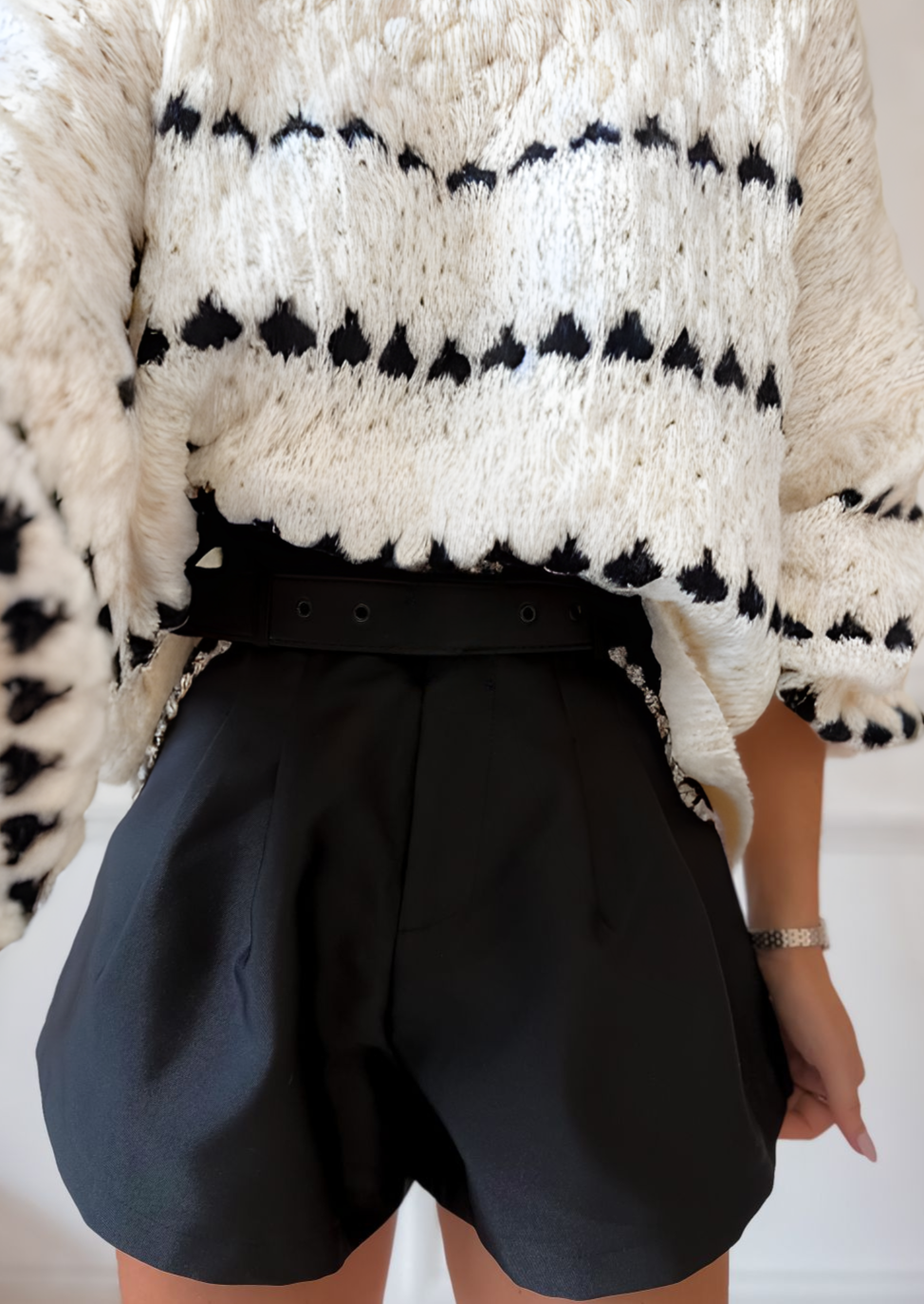 Vanilla Oversized Knit Sweater – Ultimate Comfort & Chic Style