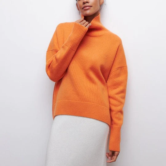 Suze | Cozy and Chic Women's Turtleneck Sweater