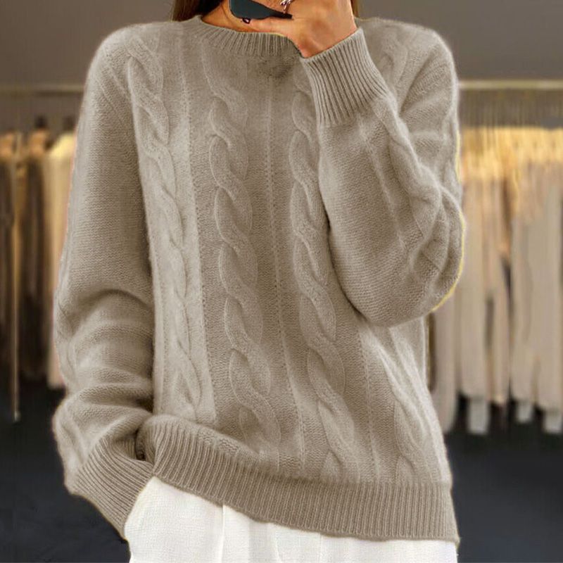 Lize | Cozy and Chic Winter Sweater