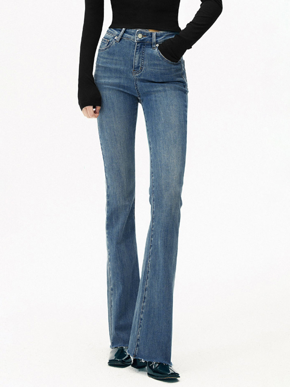 Nikola | Slim Fit High-Waist Bootcut Jeans with Stretch