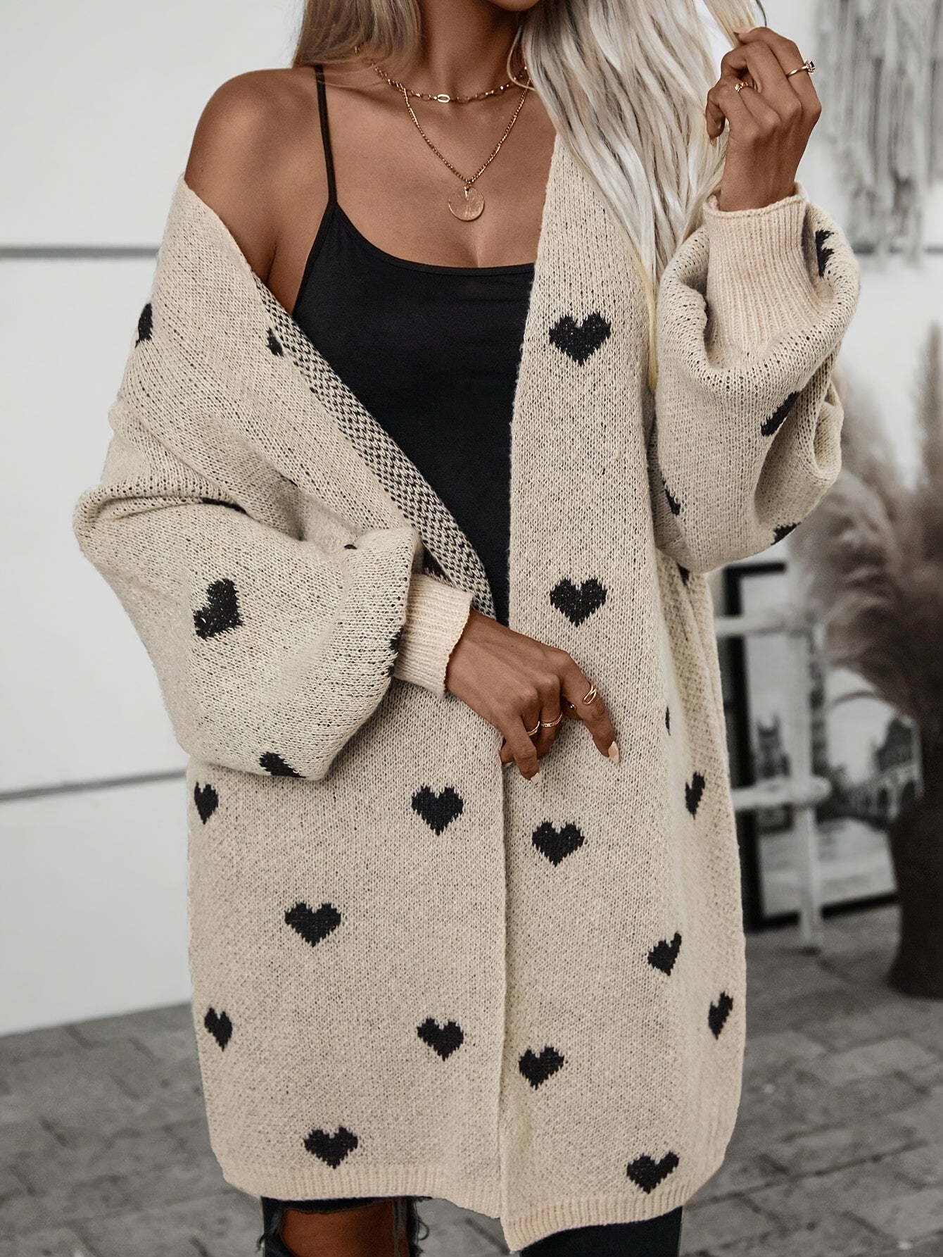 Toine | Women's Heart Pattern Vest - Effortless Chic