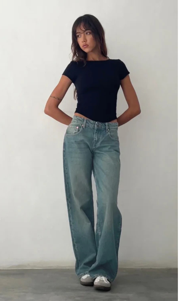 Roja | Trendy Women's Low Rise Straight-Leg Jeans