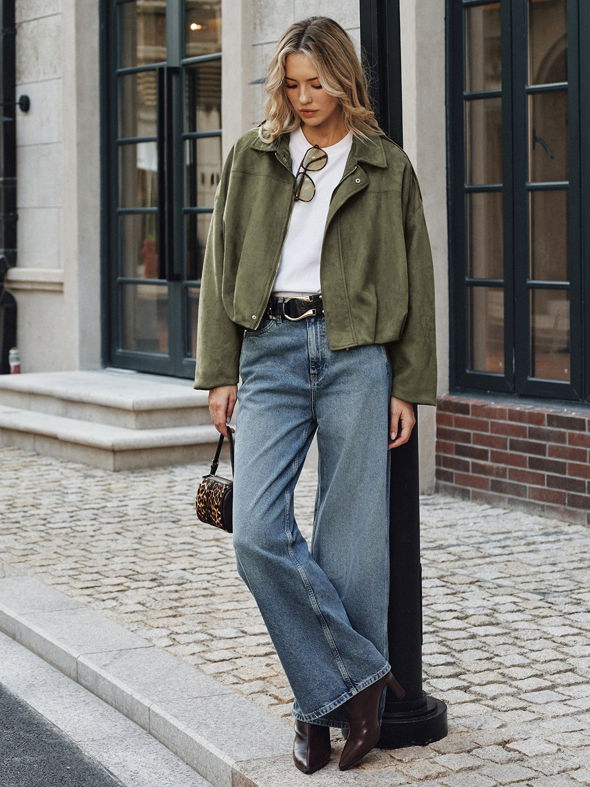 Lieve | Women's Casual Suede Jacket - Elegant Collared Design with Zipper, Perfect for Mid-Season