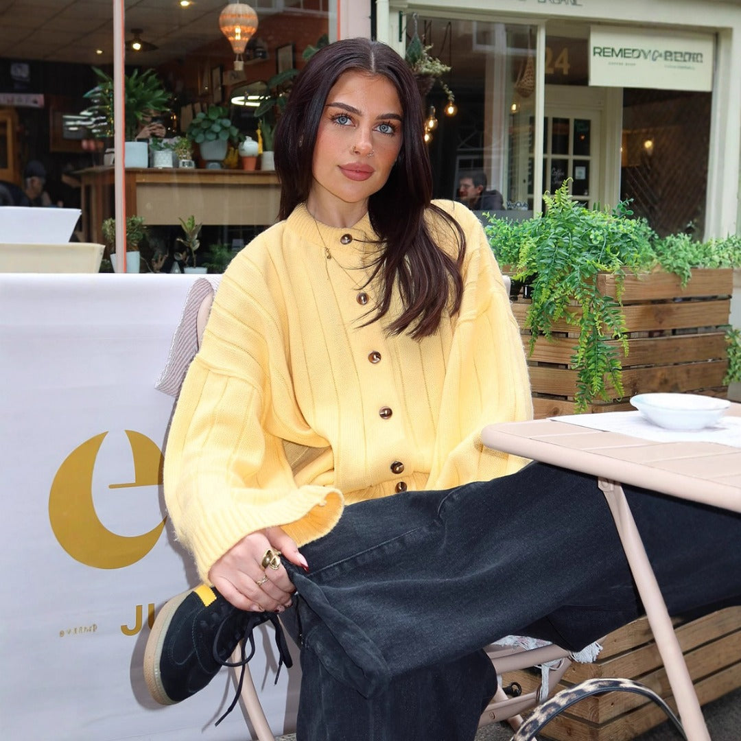 Veronica | Chic Women's Cardigan - Fashionable Ribbed Vest