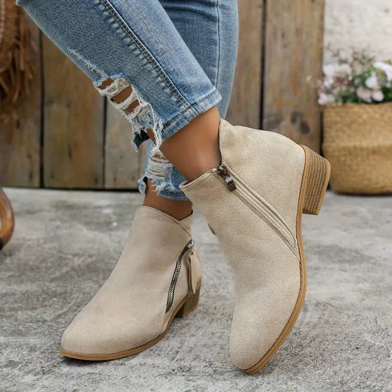 Elva | Stylish Suede Heeled Boots