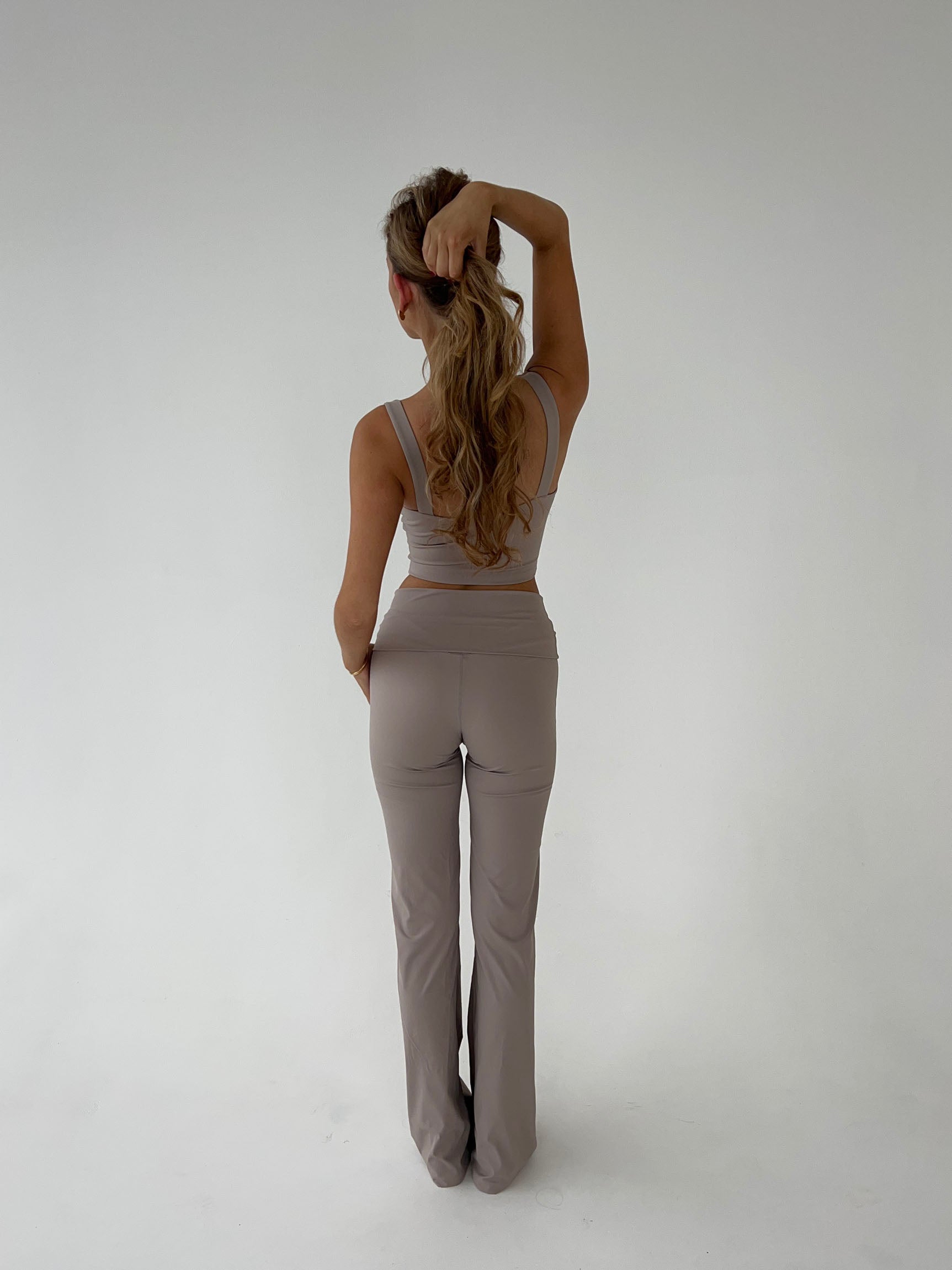 Lamia | Casual Flared Leggings with Stretch for Yoga